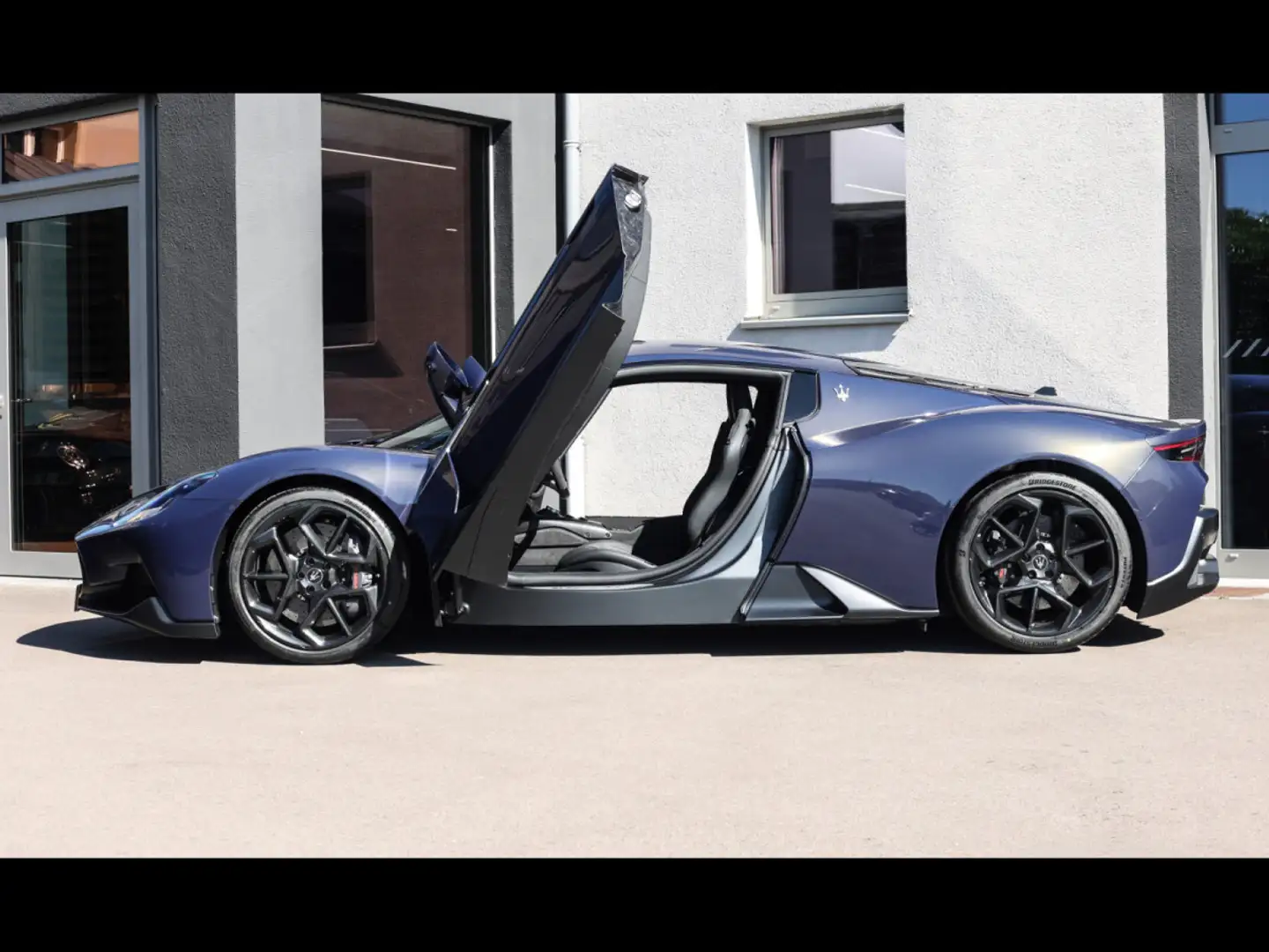 Maserati MC20 3.0 V6 630°NIGHT INTERACTION°FUORISERIE°KERAMIK Blu/Azzurro - 2