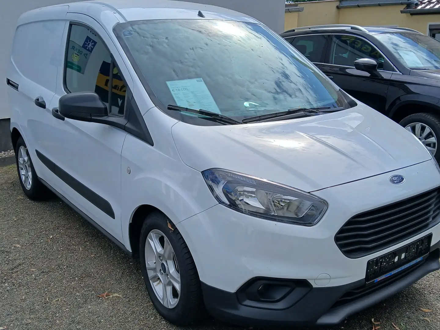 Ford Transit Courier Trend Weiß - 1