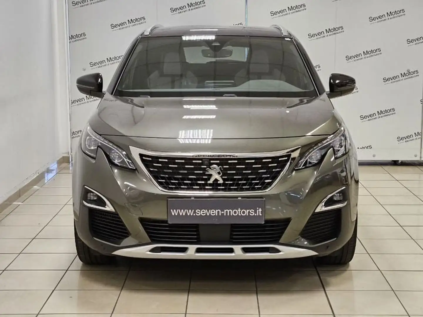 Peugeot 3008 Hybrid4 300 e-EAT8 GT Verde - 2