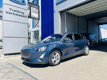 1.0 Ecoboost / Business Edition / PDC / Winter Pack / GPS