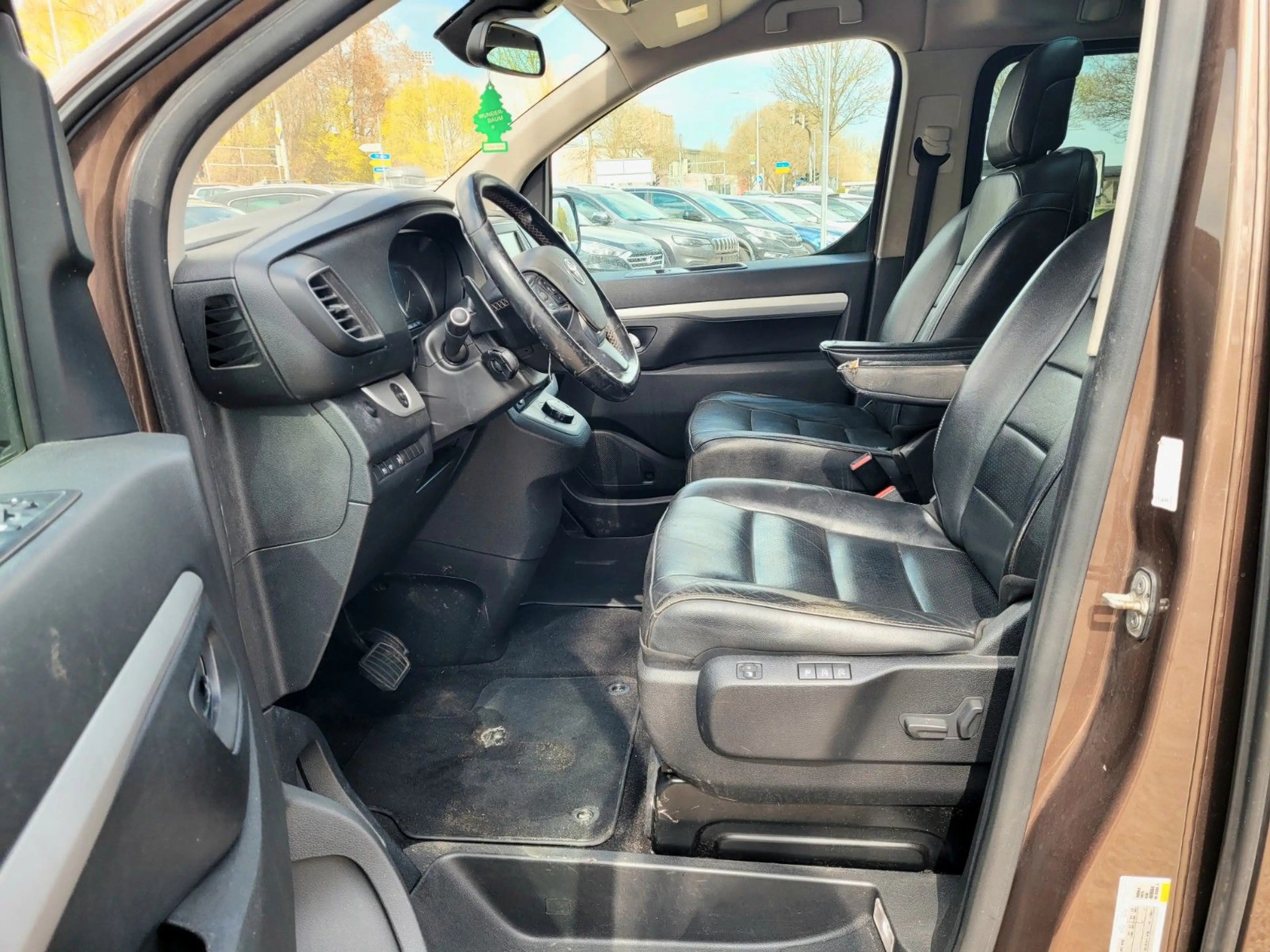 Toyota Proace Verso L2 Executive*Navi*R-Cam*SZH*LMF*HUD — photo 15