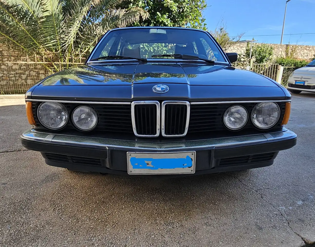 BMW 728i, foto 1