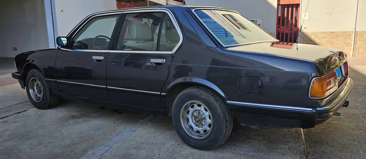 BMW 728i, foto 6