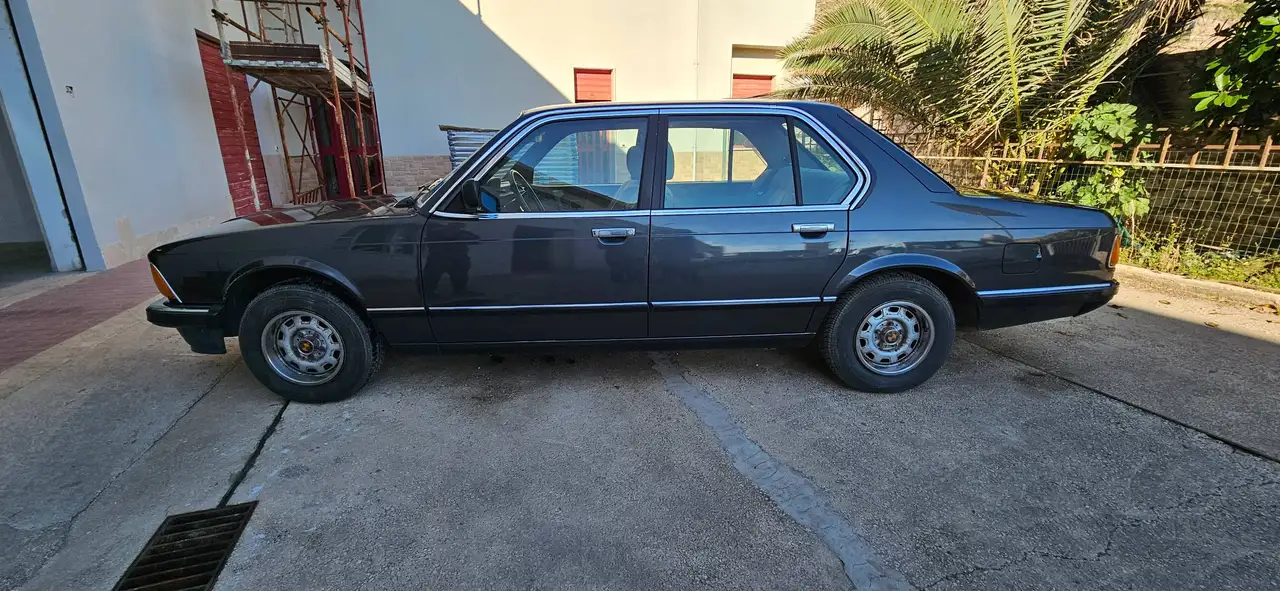 BMW 728i, foto 8