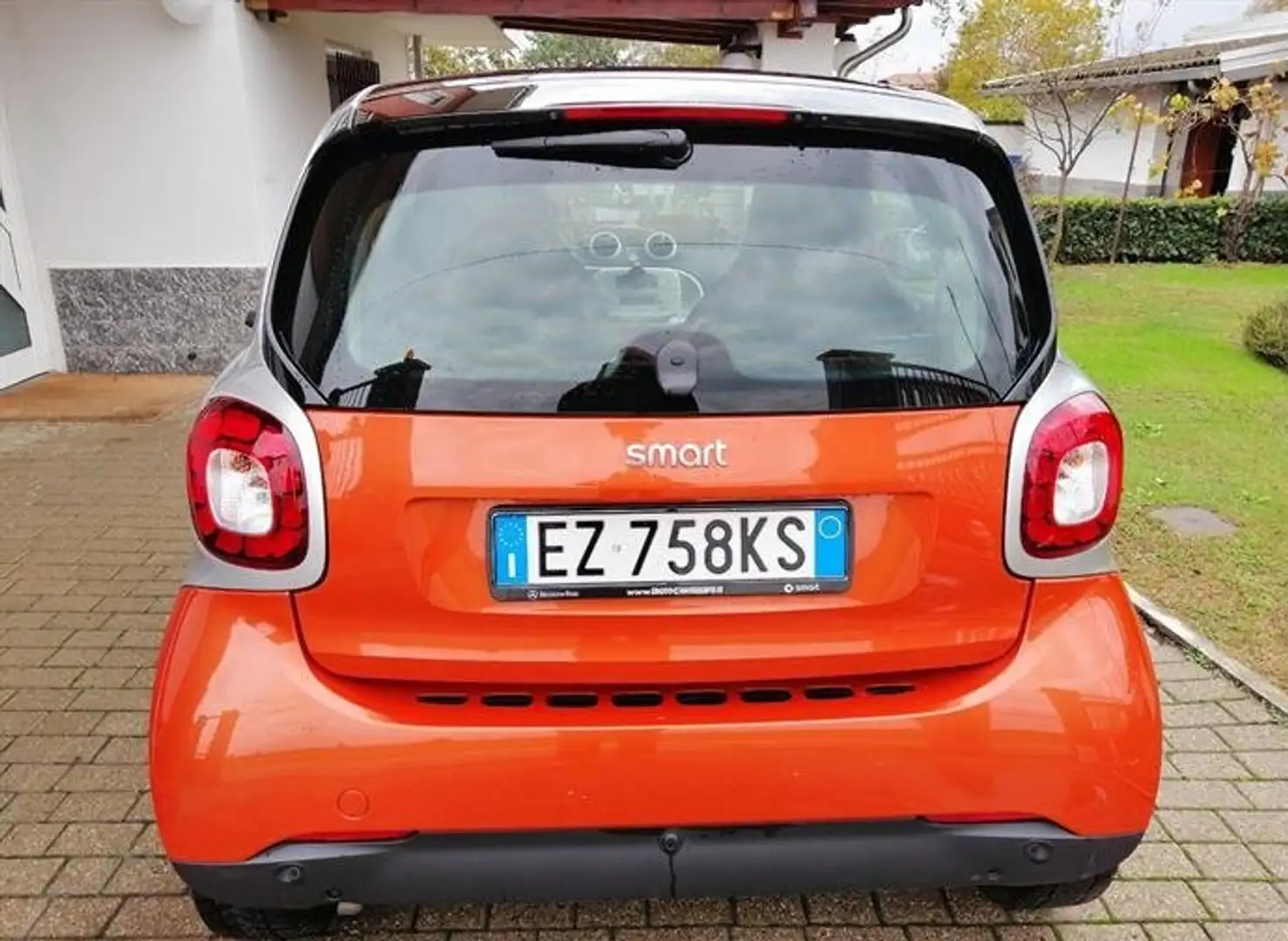 smart forTwo Fortwo 1.0 mhd Passion 71cv 2015 Arancione - 2