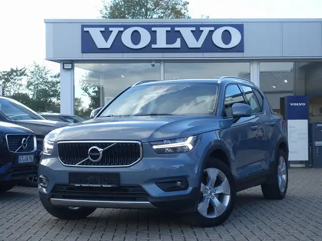 Volvo XC40 T4 AWD Momentum Pro/AHK