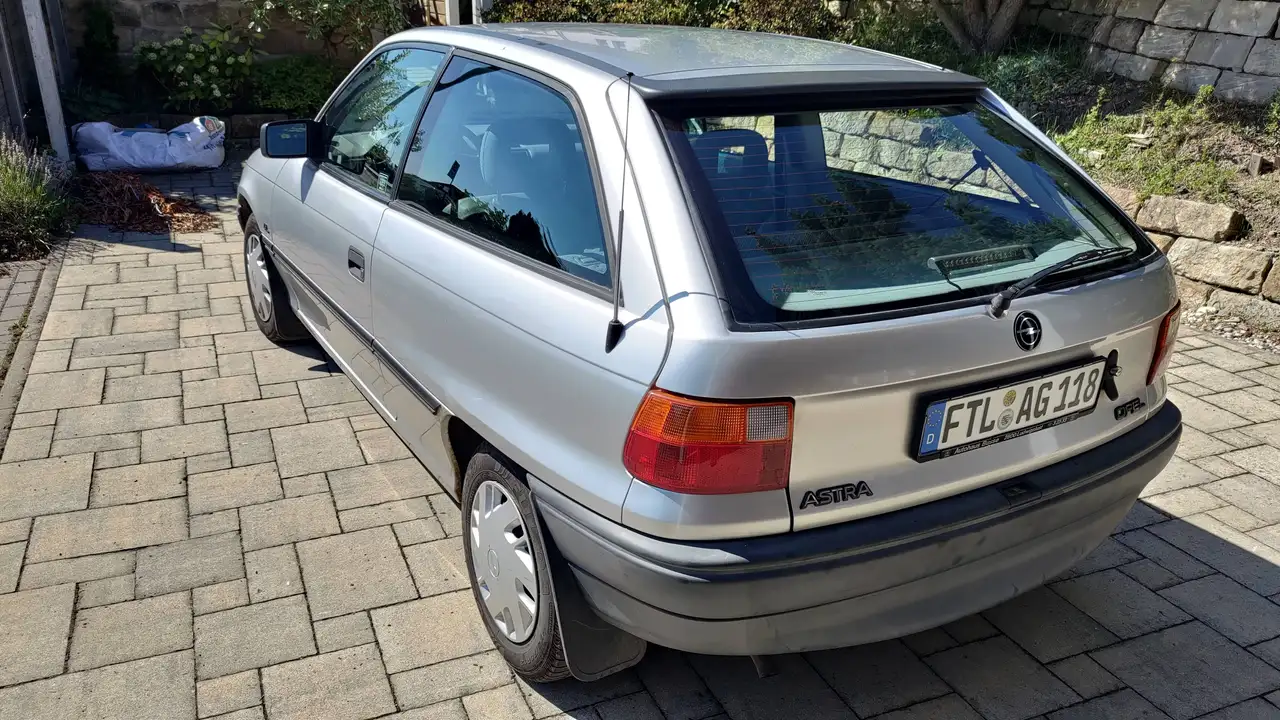 Opel Astra GL, foto 5