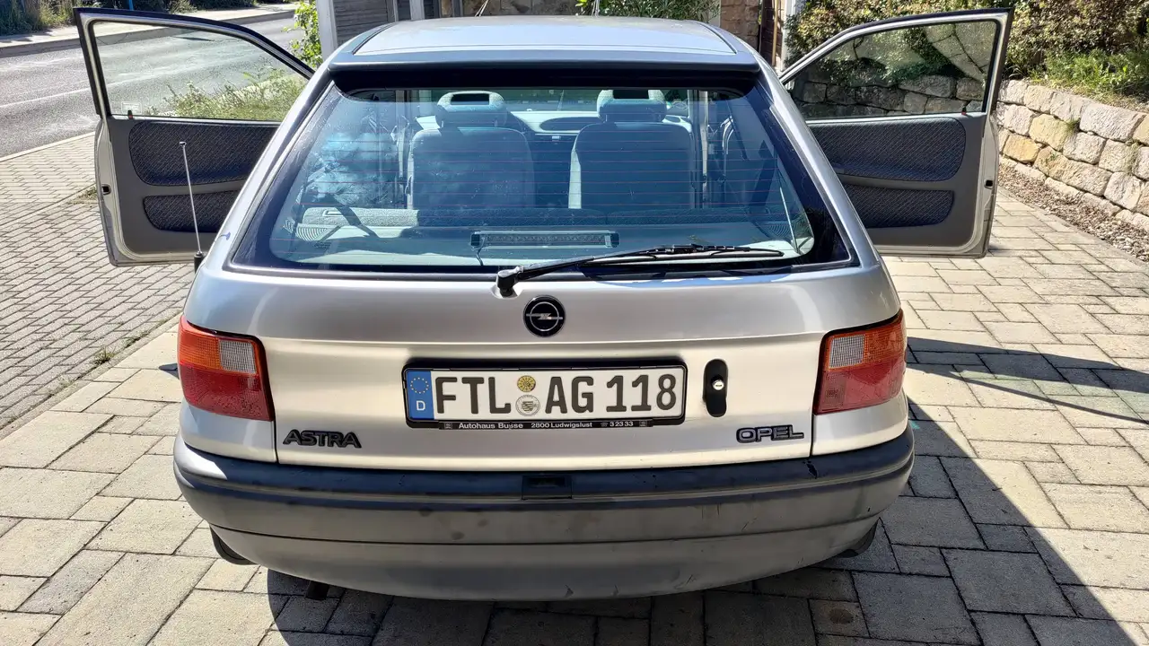 Opel Astra GL, foto 8