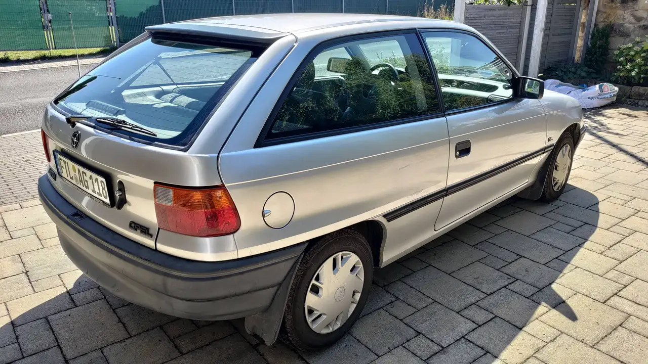 Opel Astra GL, foto 4