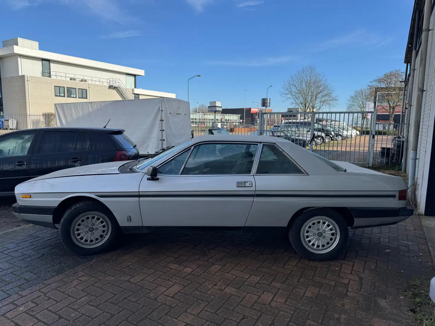Lancia Gamma coupe Unieke Schuurvondst Loopt en Rijd Grau - 2