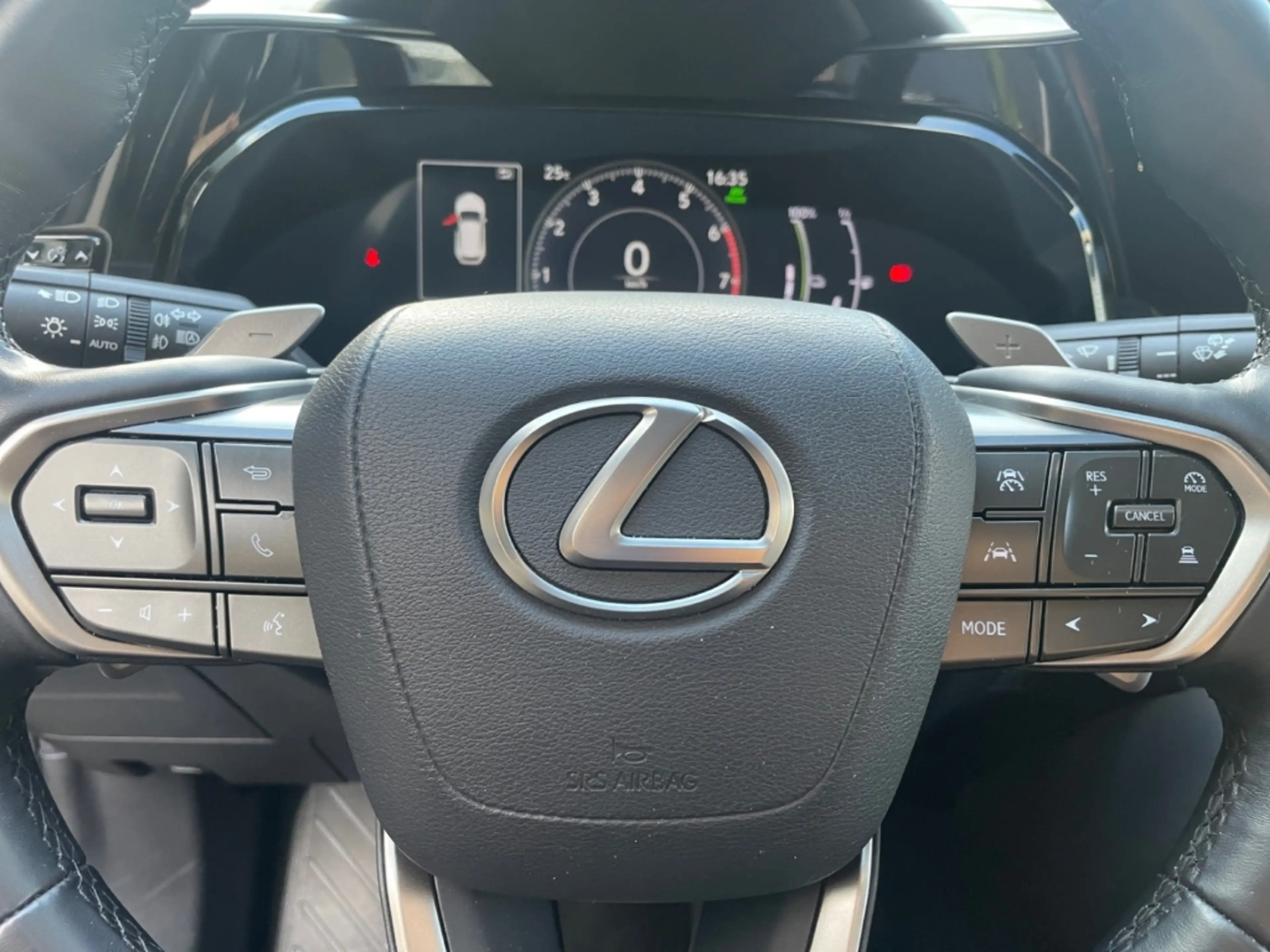 Lexus NX 450h+ E-FOUR Executive Line*Black-Edition*AHK* — photo 13