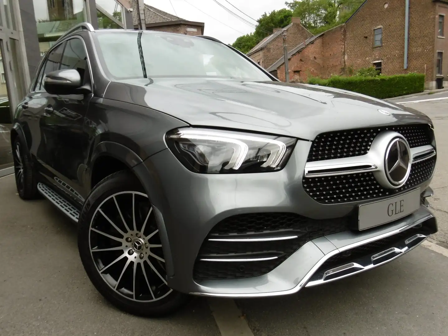 Mercedes-Benz GLE 400 d 4-MATIC / 7 PLACES / PACK AMG / TOIT PANO ...... Grigio - 2