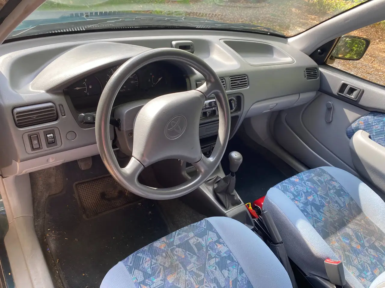 Toyota Starlet 1.3i 16v XS, foto 4
