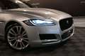 Jaguar XF XF 2.0 D PORTFOLIO EURO 6 / CAMERA / PANO / FULL Grijs - thumbnail 3