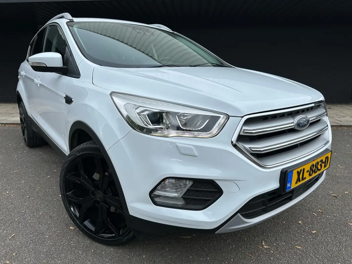 Ford Kuga 1.5 EcoB. Titanium Blanco - 1