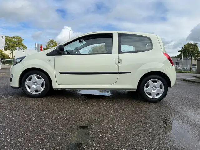 Renault Twingo view 2