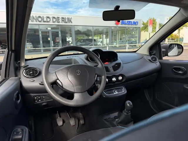 Renault Twingo view 10