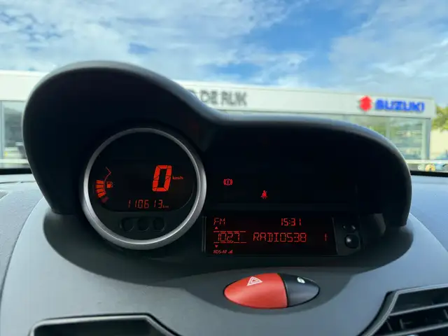 Renault Twingo view 8