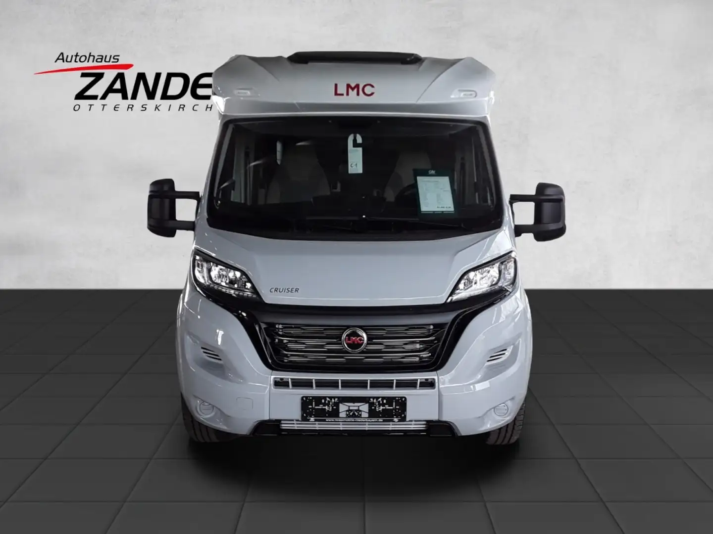 LMC Cruiser V 646 G Automatik Navigation TV Sat uvm. Grijs - 1