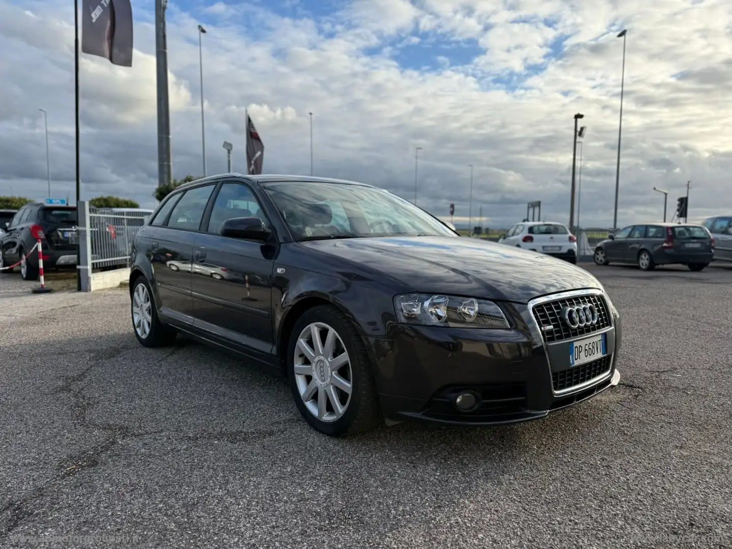 Audi A3 SPB 2.0 TDI FAP Ambition S-LINE - 1