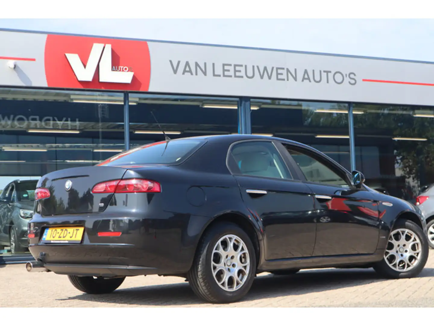 Alfa Romeo 159 1.8 mpi Strada | Cruise | Lichtmetaal | Nap Zwart - 2