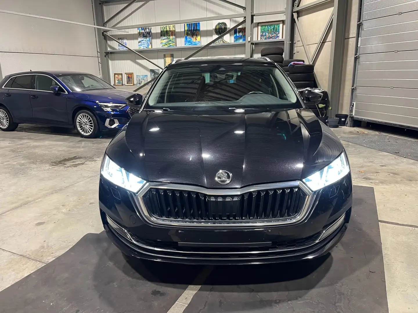 Skoda Octavia 2.0 TDi SCR Style DSG Pack Launch 12 Mois Gar Noir - 1