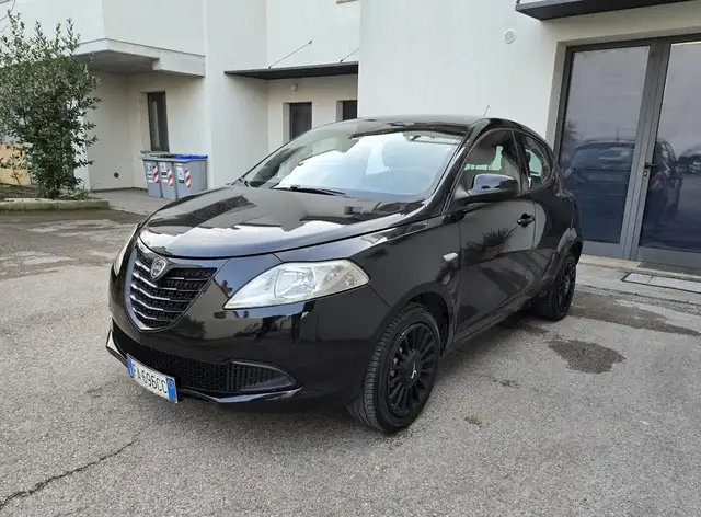 Lancia Ypsilon 1.2 8v Platinum ecochic Gpl 69cv E6