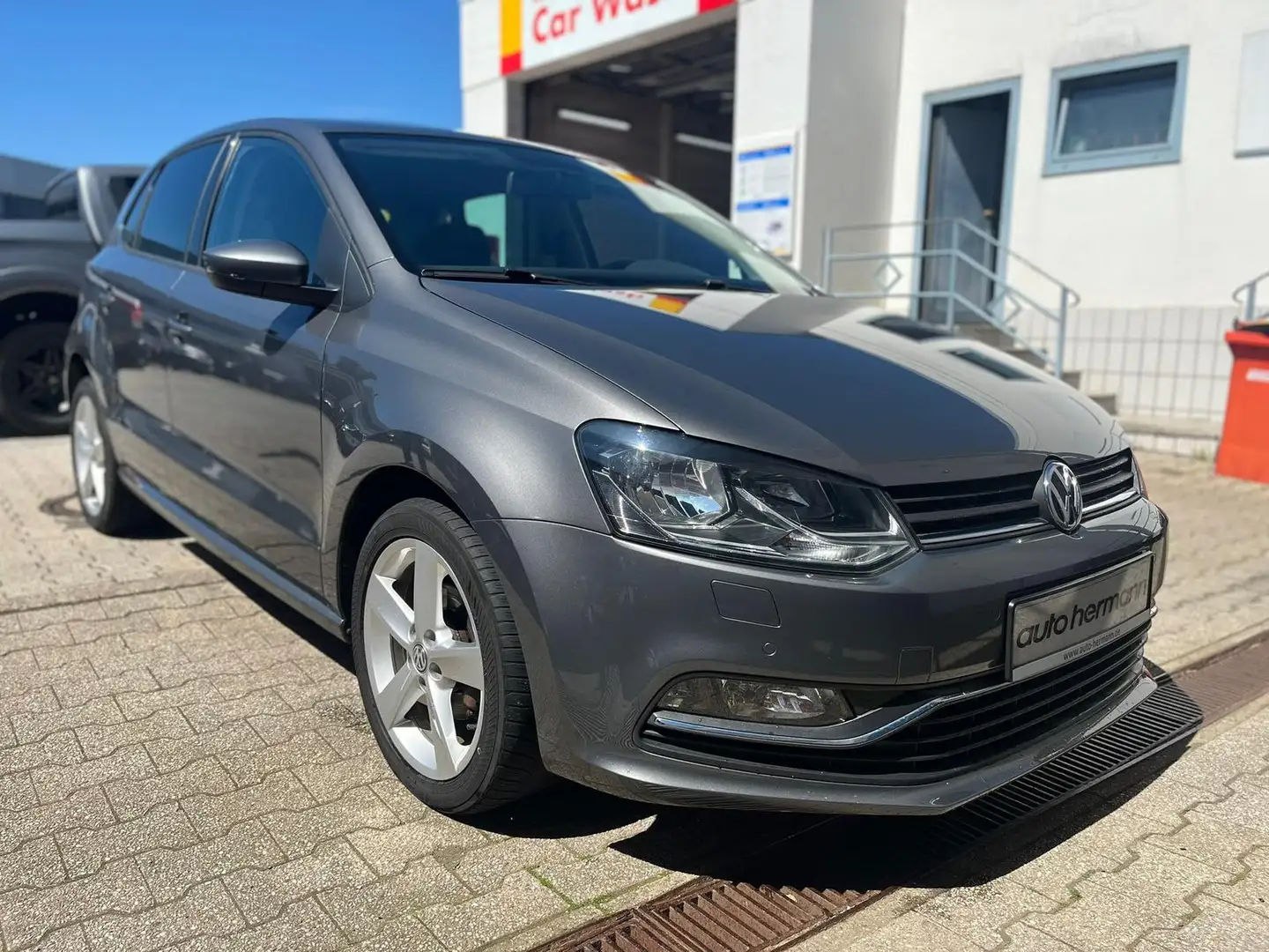 Volkswagen Polo Comfortline BMT/Start-Stopp 1.2 TSI Metalli Grau - 2