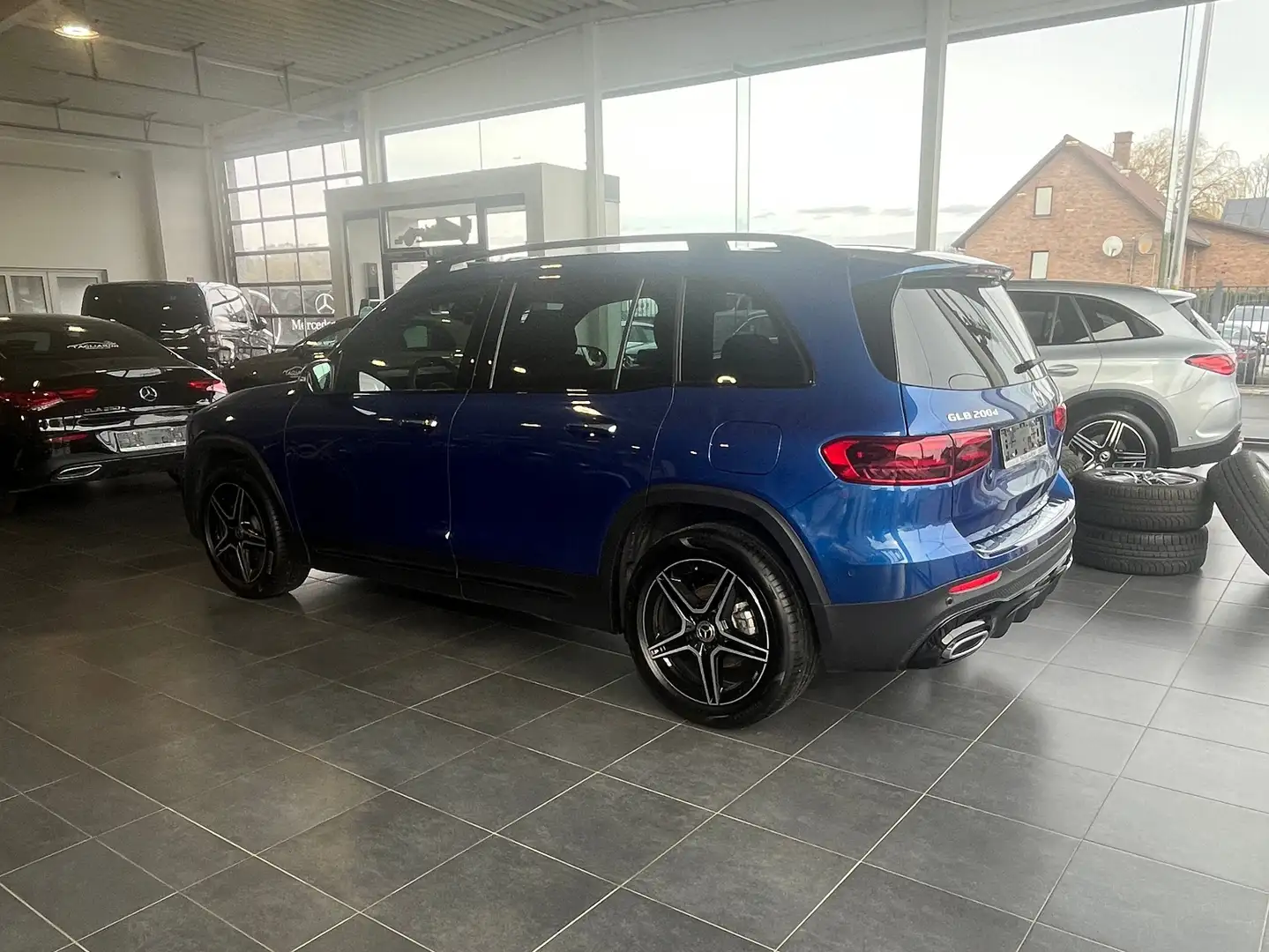 Mercedes-Benz GLB 200 d AMG Line Bleu - 1