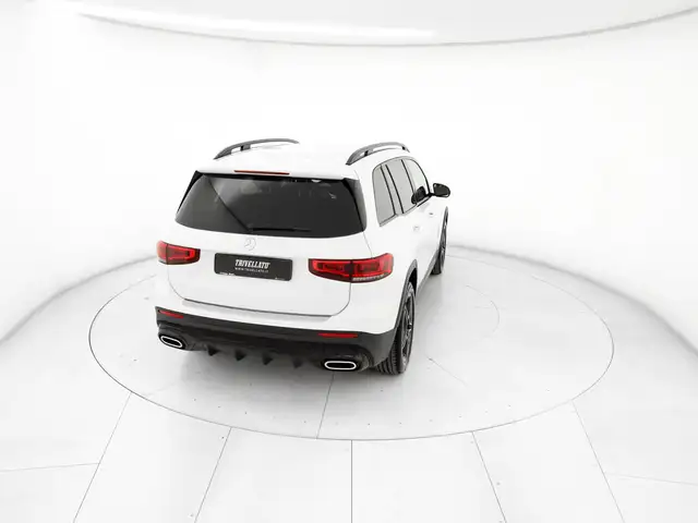 Mercedes-Benz GLB view 6