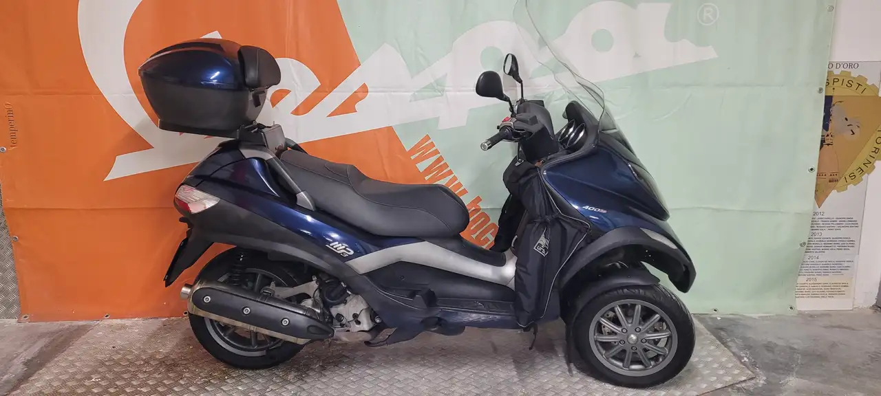 Piaggio MP3 400