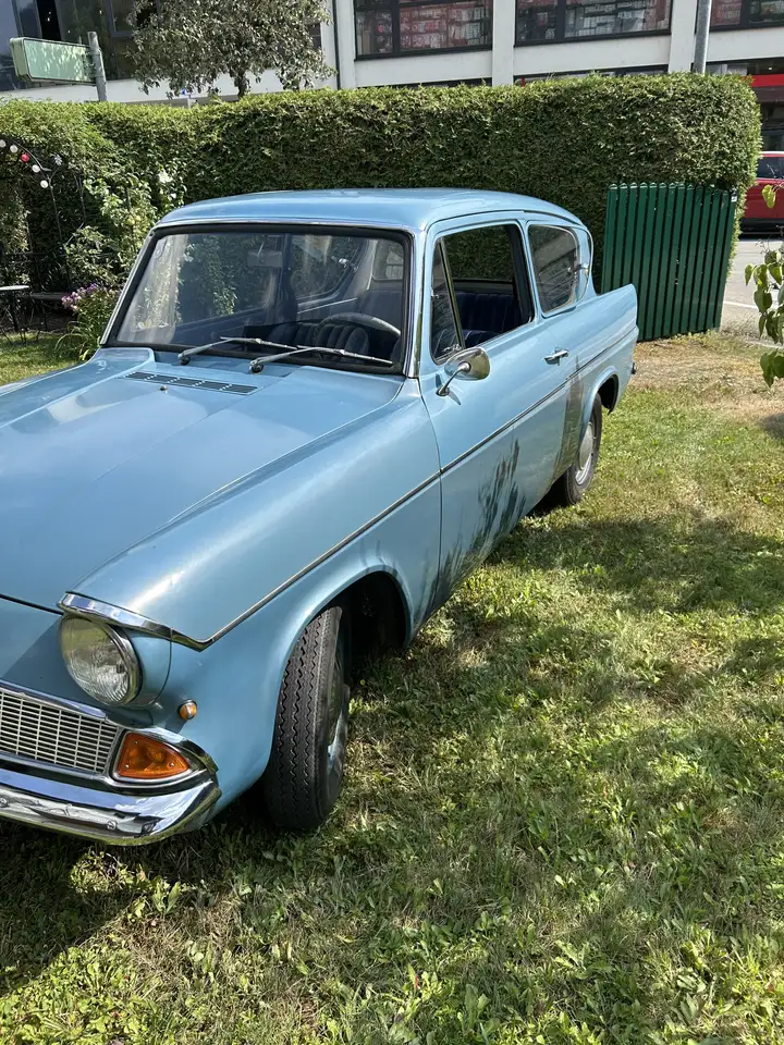 Ford Anglia Super de Luxe 106 E, foto 4
