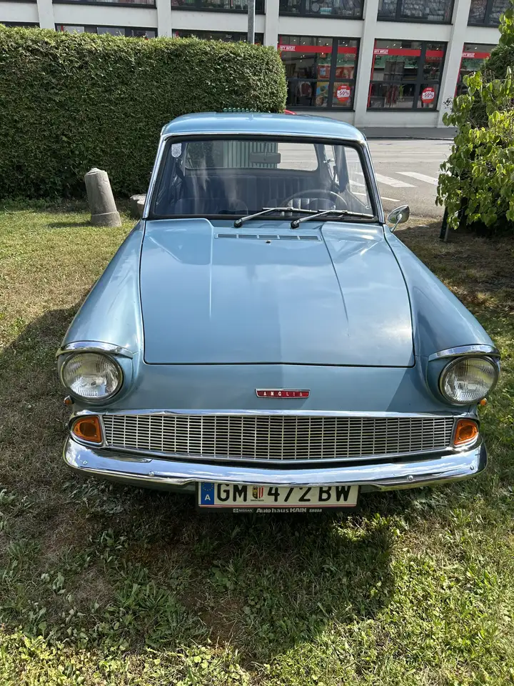 Ford Anglia Super de Luxe 106 E, foto 3