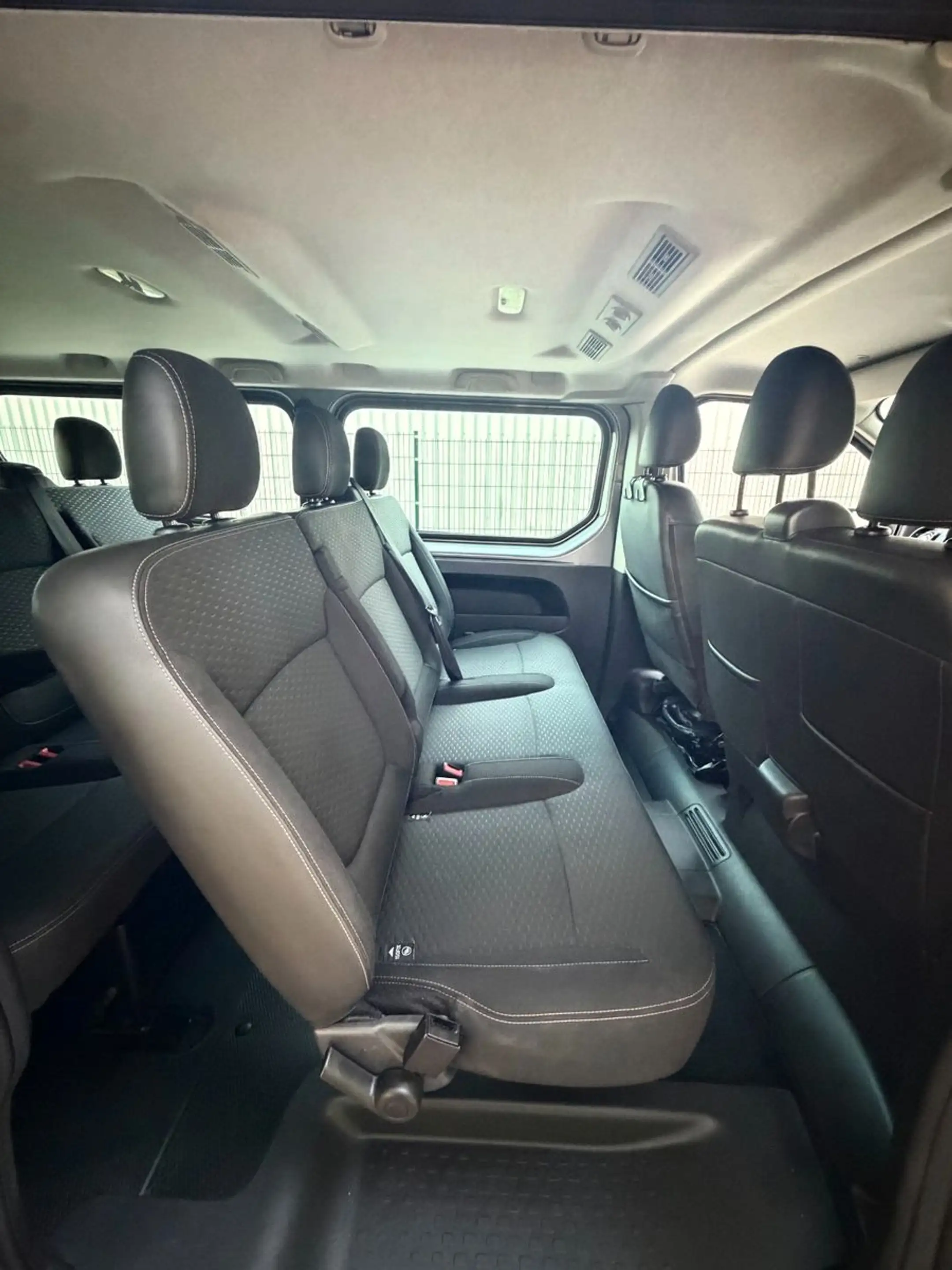 Opel Vivaro B Kombi L2H1 2,9t Klima Navi Tempomat — photo 12