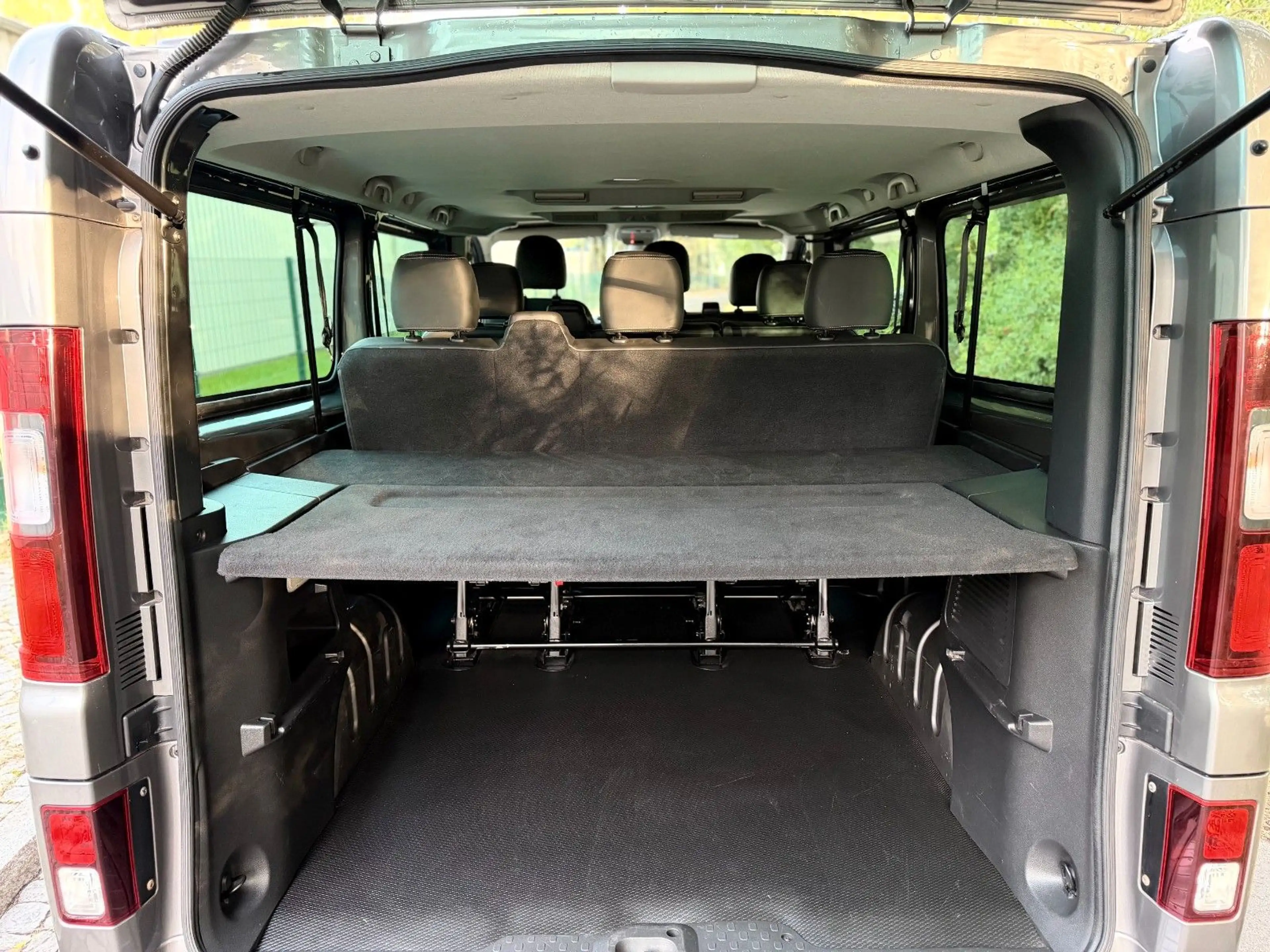 Opel Vivaro B Kombi L2H1 2,9t Klima Navi Tempomat — photo 10
