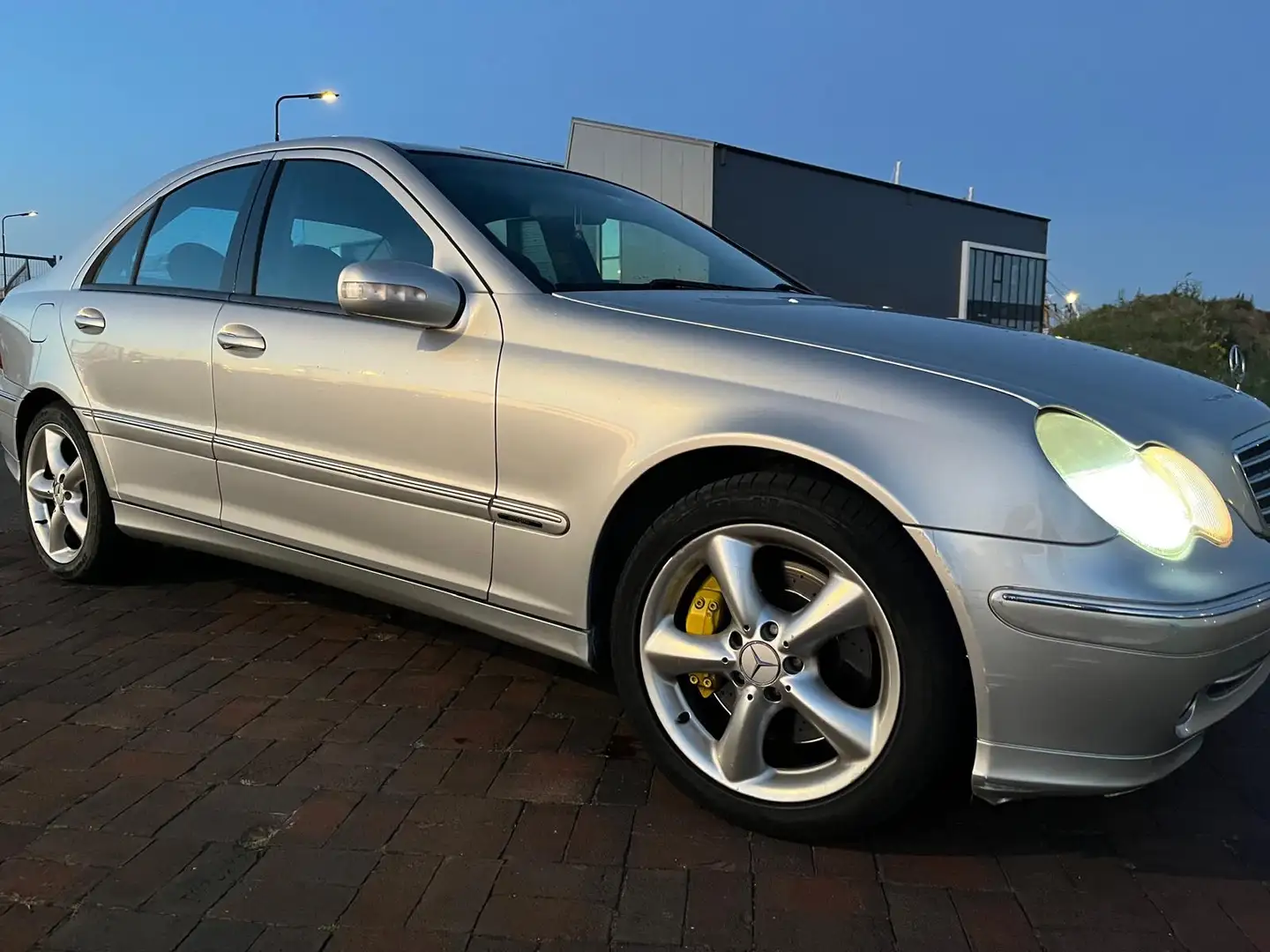 Mercedes-Benz C 270 C 270 CDI Classic Šedá - 1