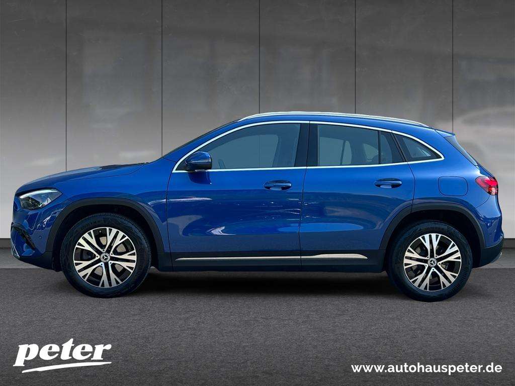 Mercedes-Benz GLA 220