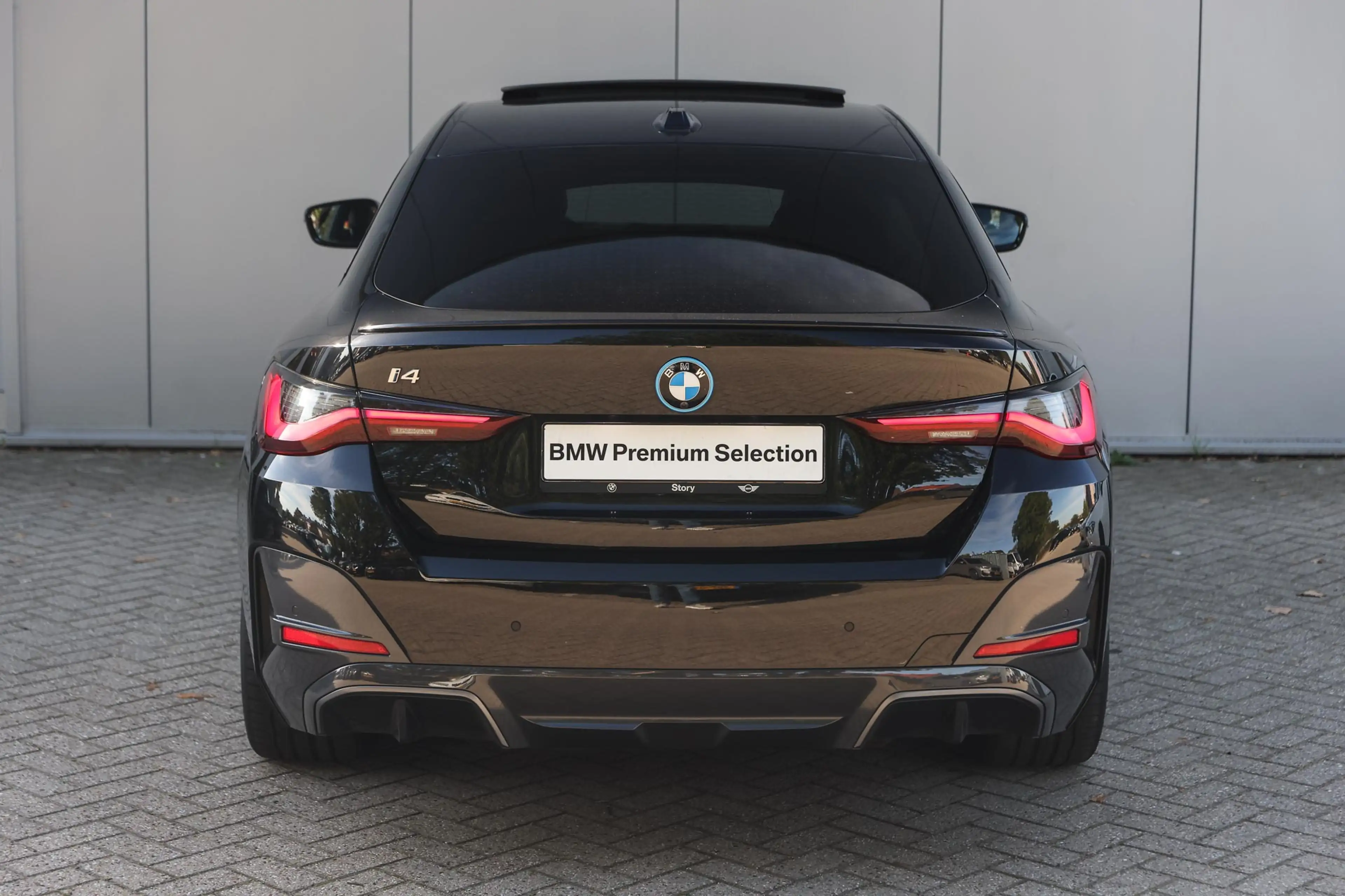 BMW i4 eDrive35 High Executive M Sport / Schuif-kanteldak — photo 7
