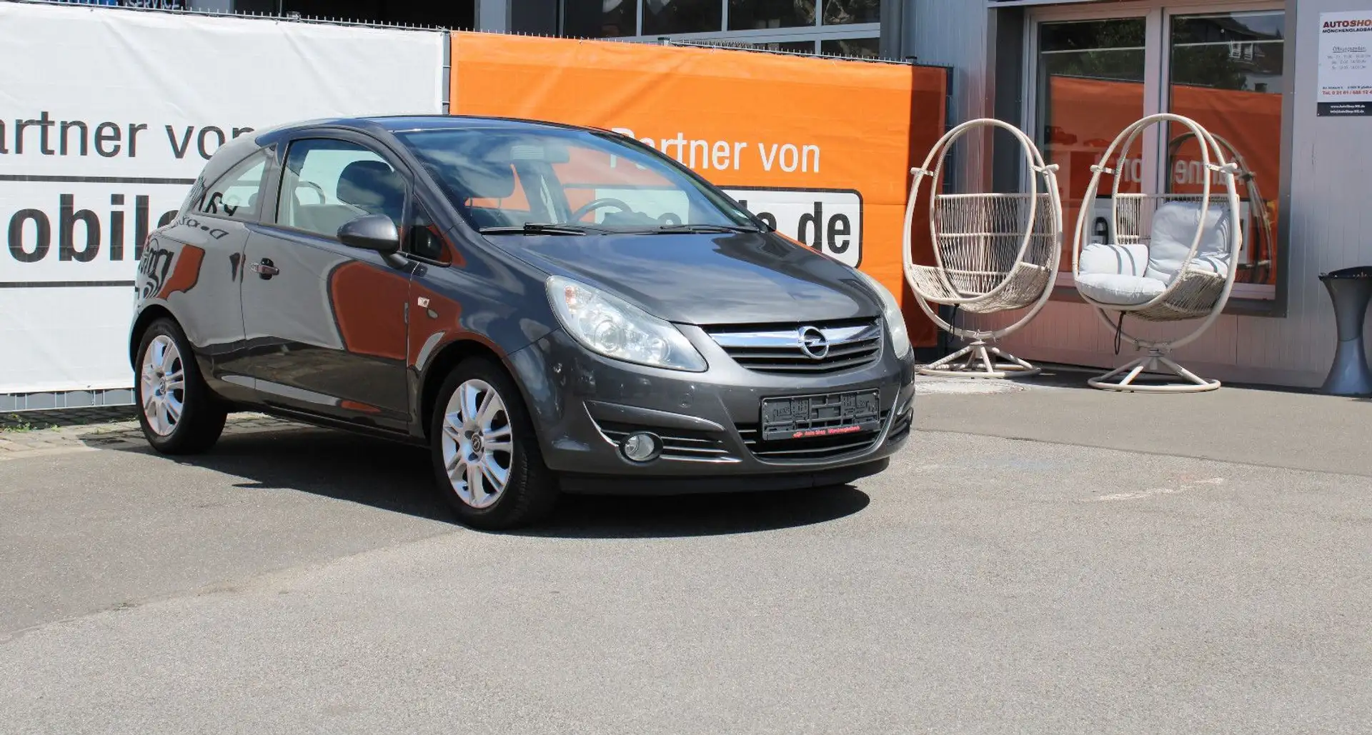 Opel Corsa D 1.4*Automatik*TÜV&Inspektion Neu*Navi* Grau - 1