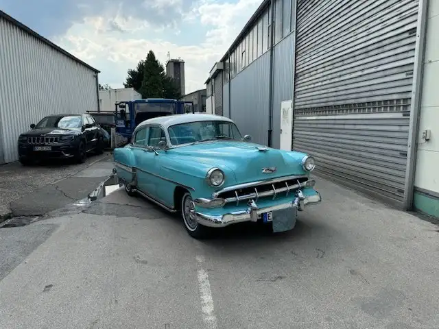 Chevrolet Bel Air 4dr HT