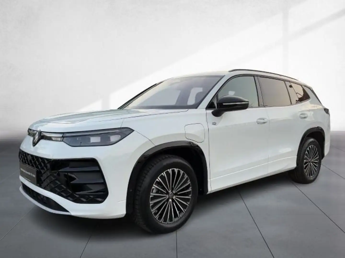 Volkswagen Tayron R-Line 1,5 l eHybrid DSG *AHK PANO LEDER* Wit - 2
