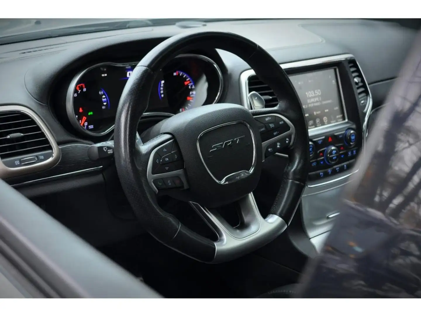 Jeep Grand Cherokee 6.4i - BVA 2013 SRT8 PHASE 1 Grau - 2