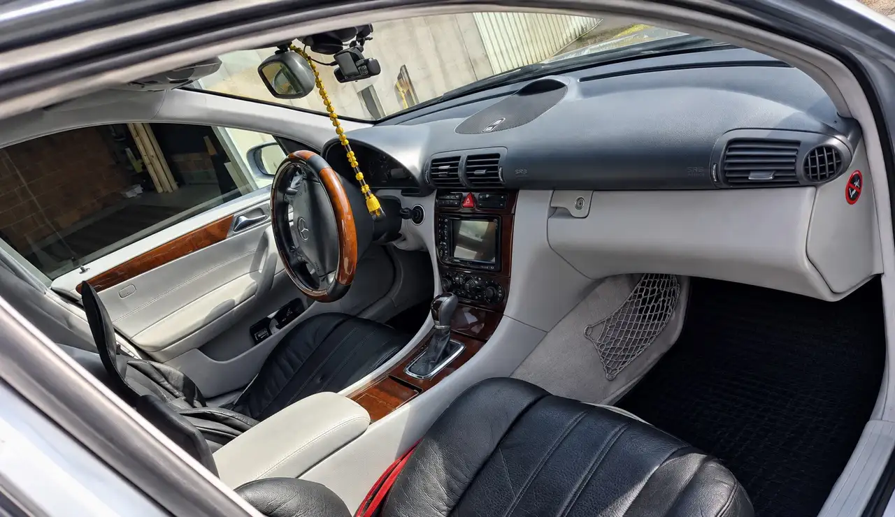 Mercedes-Benz C 180 Classic-Selection, foto 6