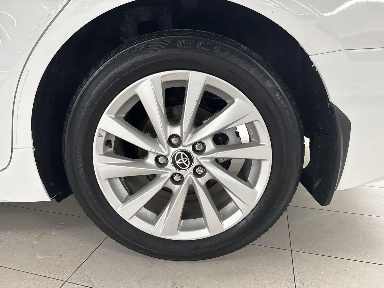 Toyota Camry снимка Toyota Camry