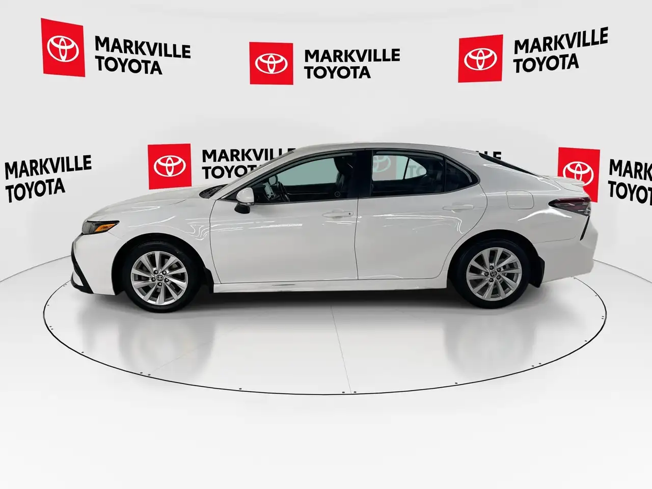 Toyota Camry снимка Toyota Camry