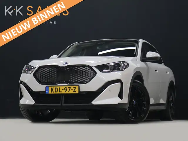 BMW iX2 eDrive20 67 kWh [APPLE CARPLAY, ANDROID, CRUISE CO