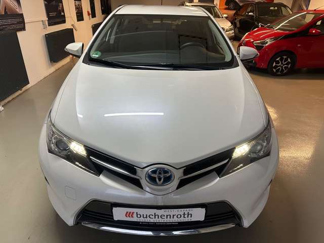 Toyota Auris 1,8 Hybrid Life