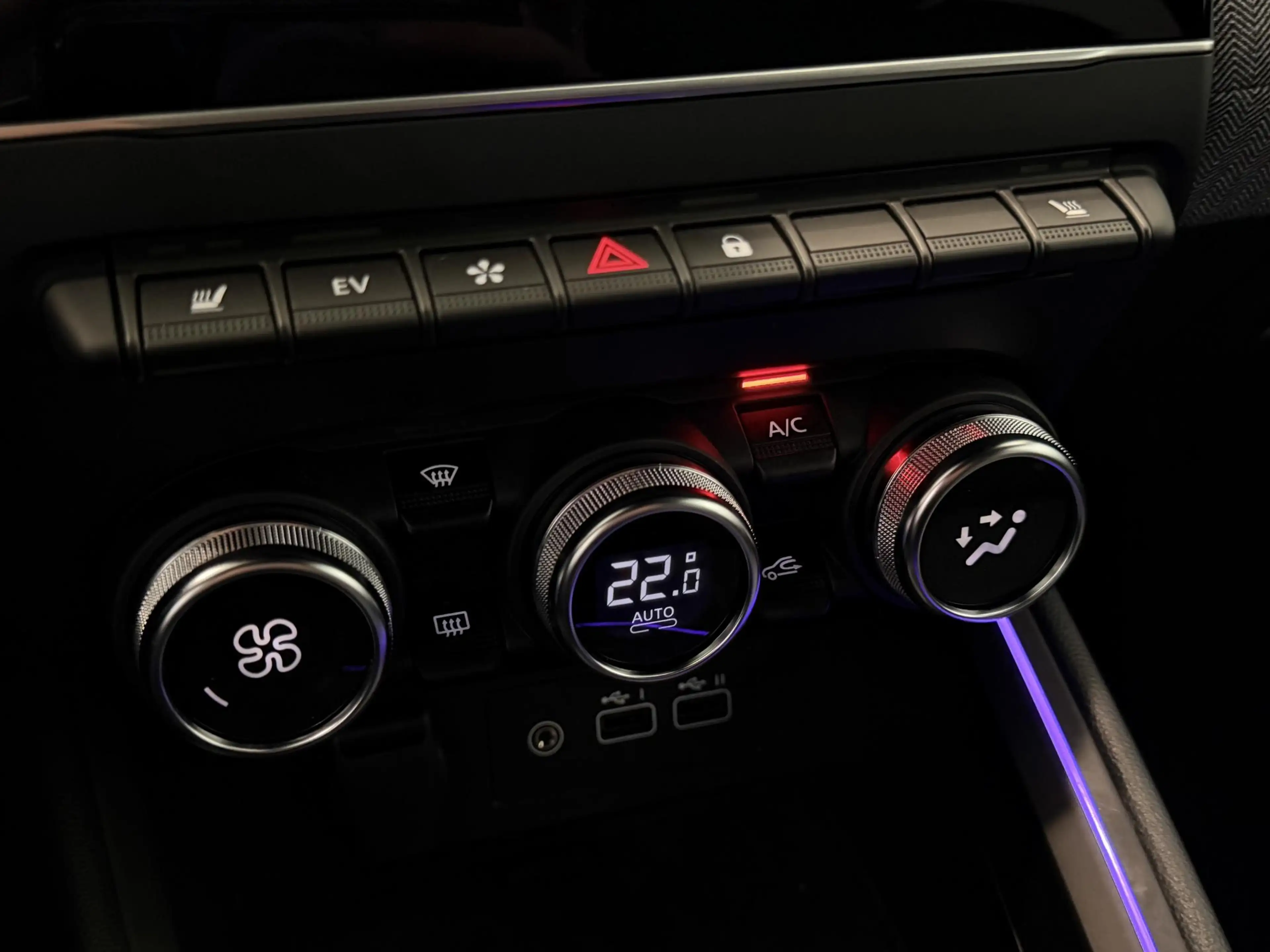 Renault Clio 1.6 E-Tech Full Hybrid 145 techno | Pack Winter | — photo 13