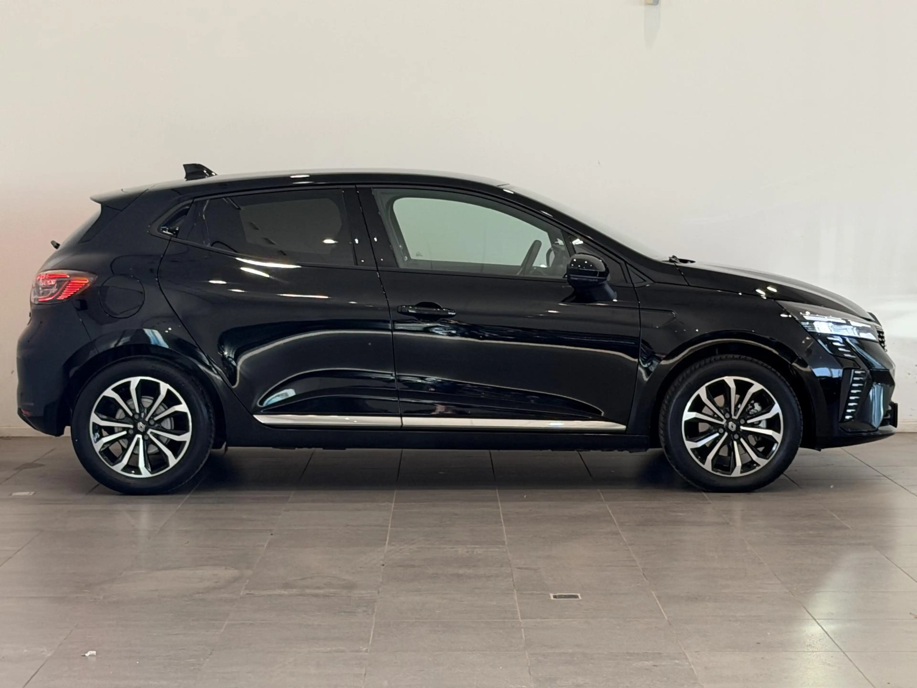 Renault Clio 1.6 E-Tech Full Hybrid 145 techno | Pack Winter | — photo 15