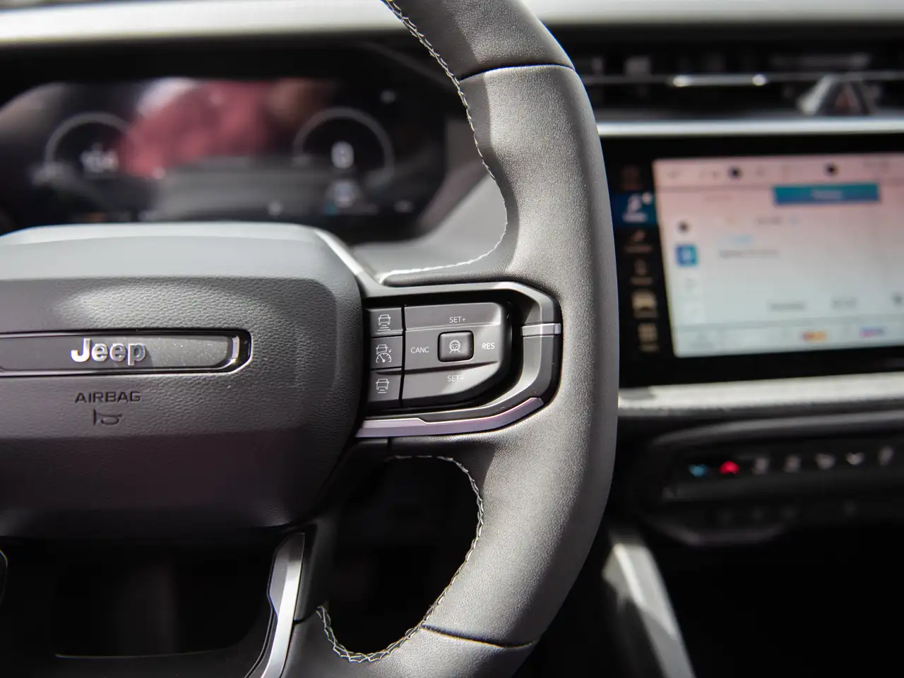 Jeep Cherokee снимка Jeep Cherokee